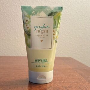 Bath & Body Works Gingham Fresh Foaming Sugar Scrub